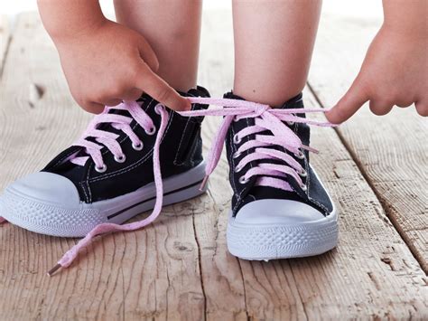 no need to tie shoelace.